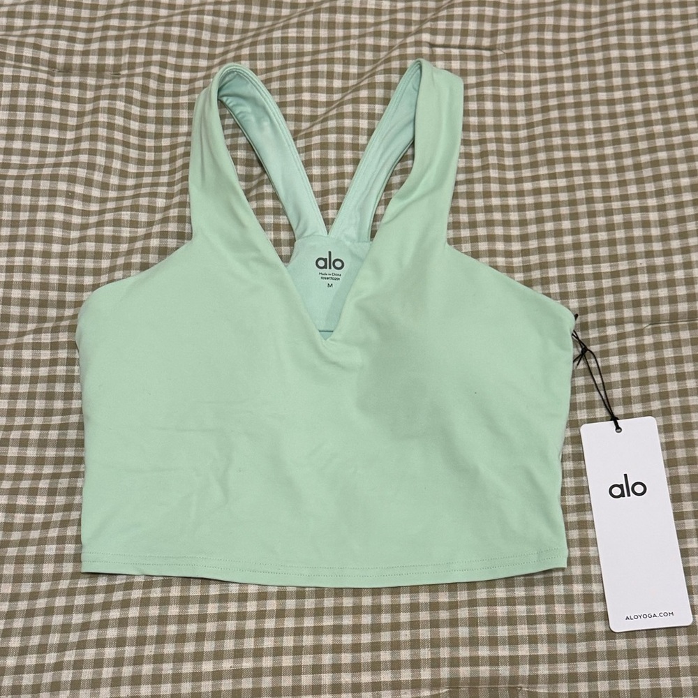 NWT Alo Real Bra Tank in Spearmint